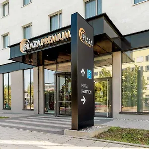 Plaza Premium 4* Münih